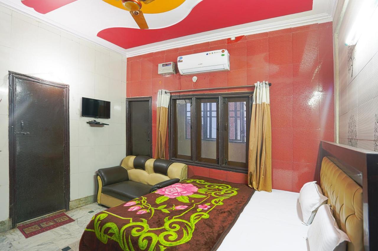 Spot On 43436 Hotel Mannat Spot Морадабад Екстериор снимка