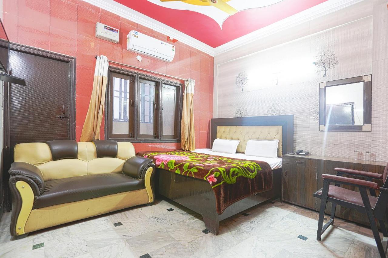 Spot On 43436 Hotel Mannat Spot Морадабад Екстериор снимка