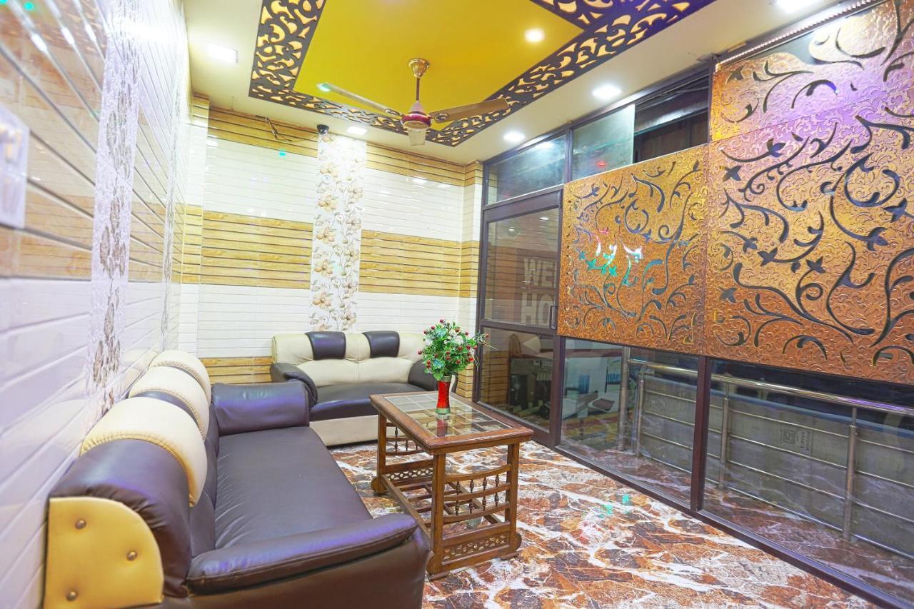 Spot On 43436 Hotel Mannat Spot Морадабад Екстериор снимка